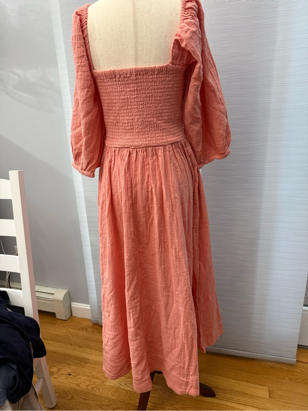Quince Smocked Maxi Dress in Coral M - Picture 4 of 5